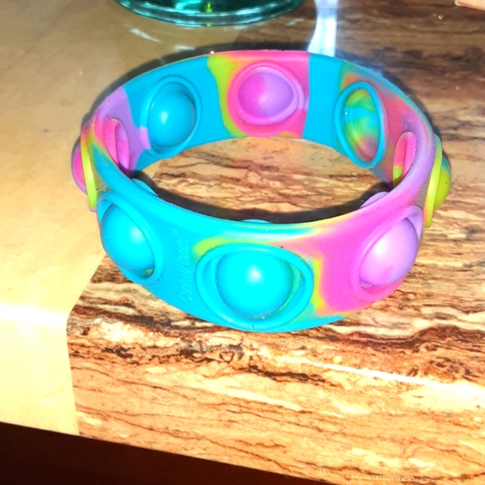 POPP IT BRACELET NRMINT CONDITION